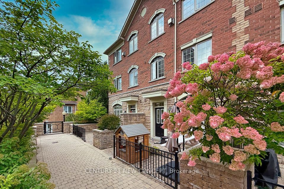 8 Brighton Place 52, Vaughan, ON L4J 0E3 – main photo