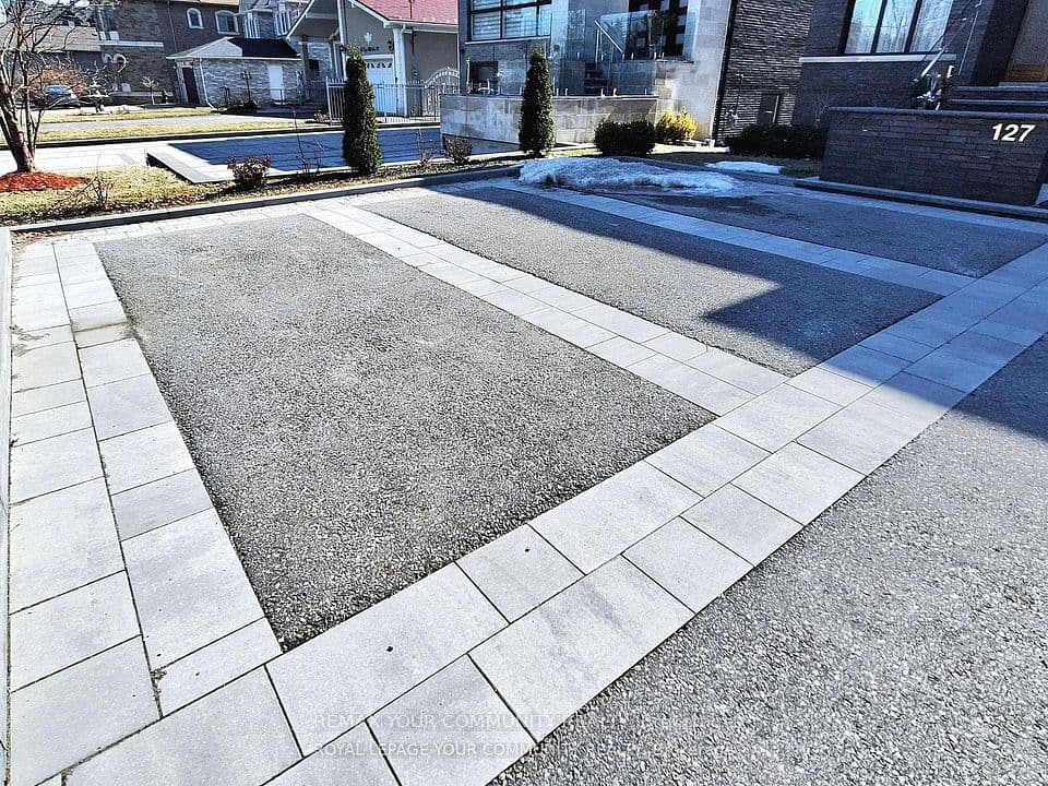 127 Elgin Mills Road W, Richmond Hill, ON L4C 4M1 – photo 3