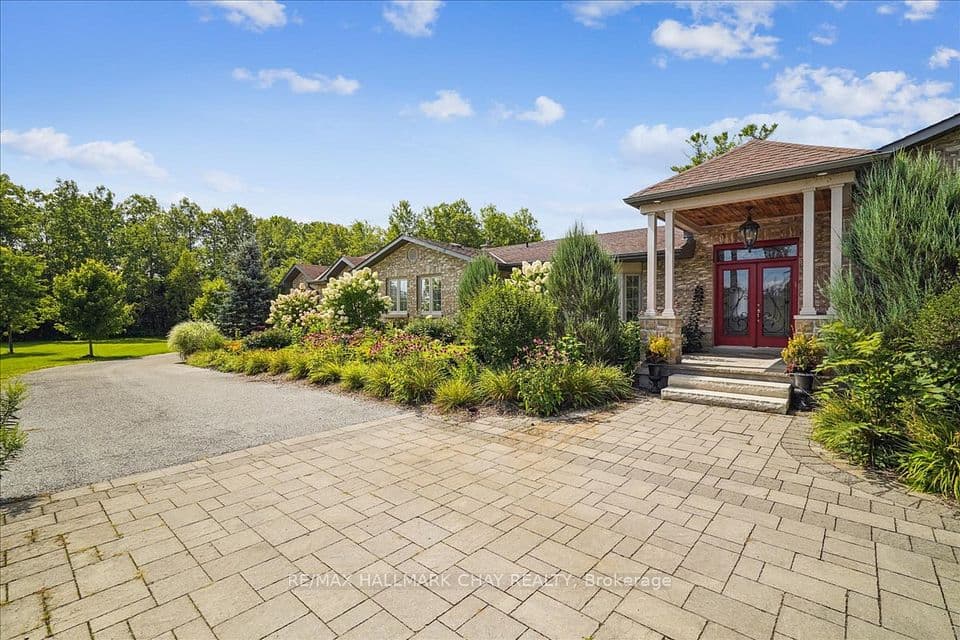 21940 Mccowan Road, East Gwillimbury, ON L0G 1M0 – photo 2