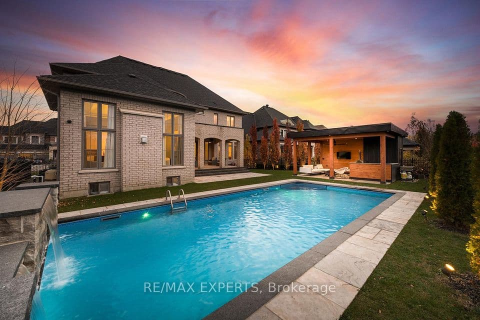 32 James Stokes Court, King, ON L7B 1L6 – photo 2