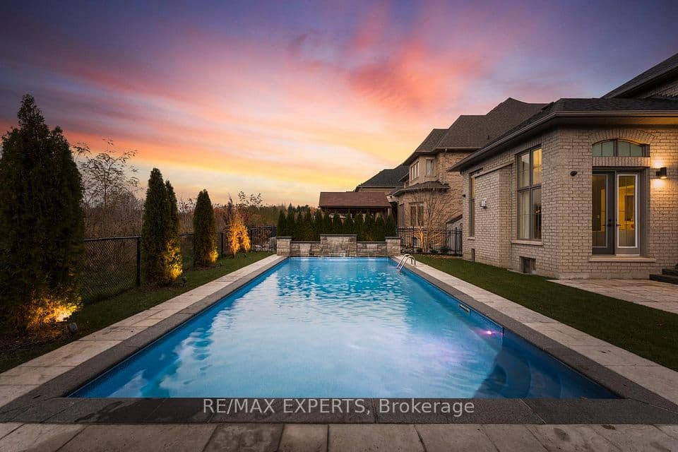 32 James Stokes Court, King, ON L7B 1L6 – photo 3