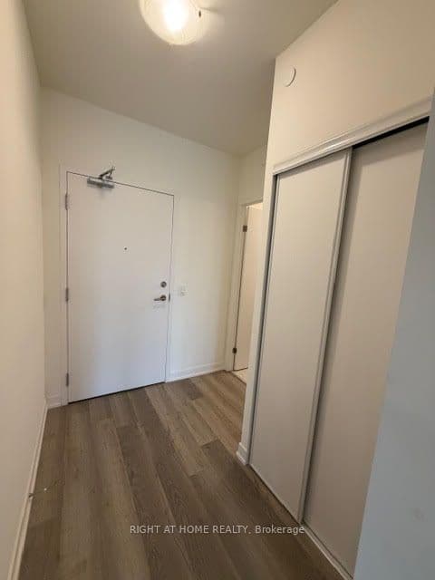 6 DAVID EYER Road 307, Richmond Hill, ON L4S 0N5 – photo 2