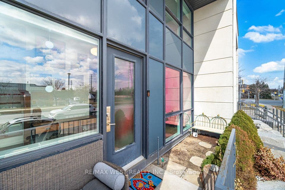 12 Woodstream Boulevard 110, Vaughan, ON L4L 8C3 – photo 2