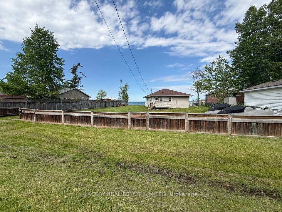 2571 Leonard Street, Innisfil, ON L9S 3V3 – main photo