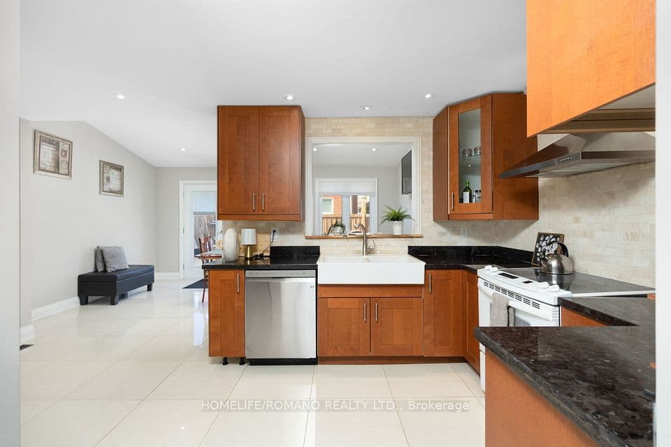 36 Brougham Drive, Vaughan, ON L4L 3E1 – photo 2