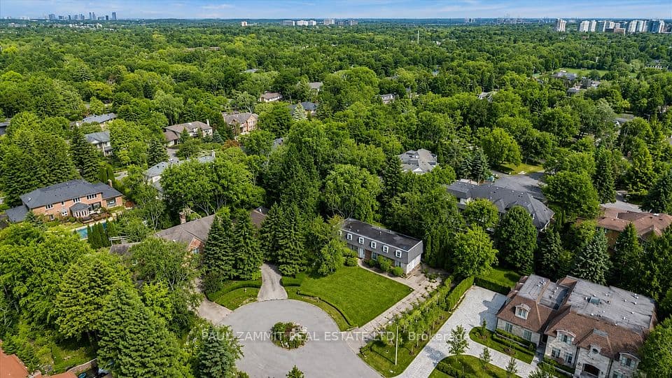 8 Lafayette Place, Markham, ON L3T 1G5 – photo 2