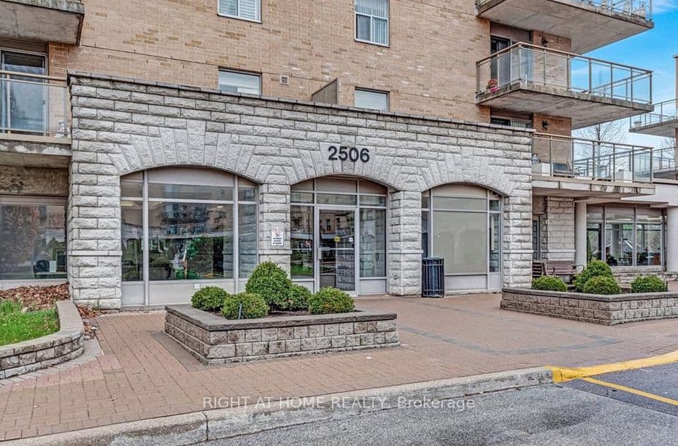 2506 Rutherford Road 501, Vaughan, ON L4K 5N4 – main photo
