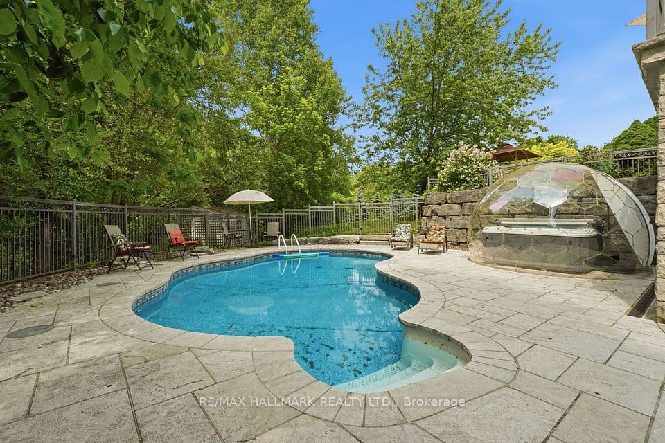 206 Churchill Avenue, King, ON L7B 0G9 – photo 3