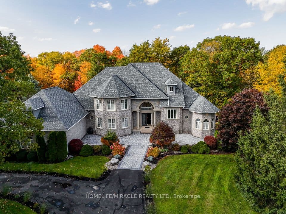 12 Deer Run, Uxbridge, ON L9P 0K9 – main photo