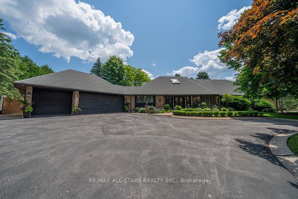 3 Marilyn Avenue, Whitchurch-Stouffville, ON L4A 2C8 – main photo