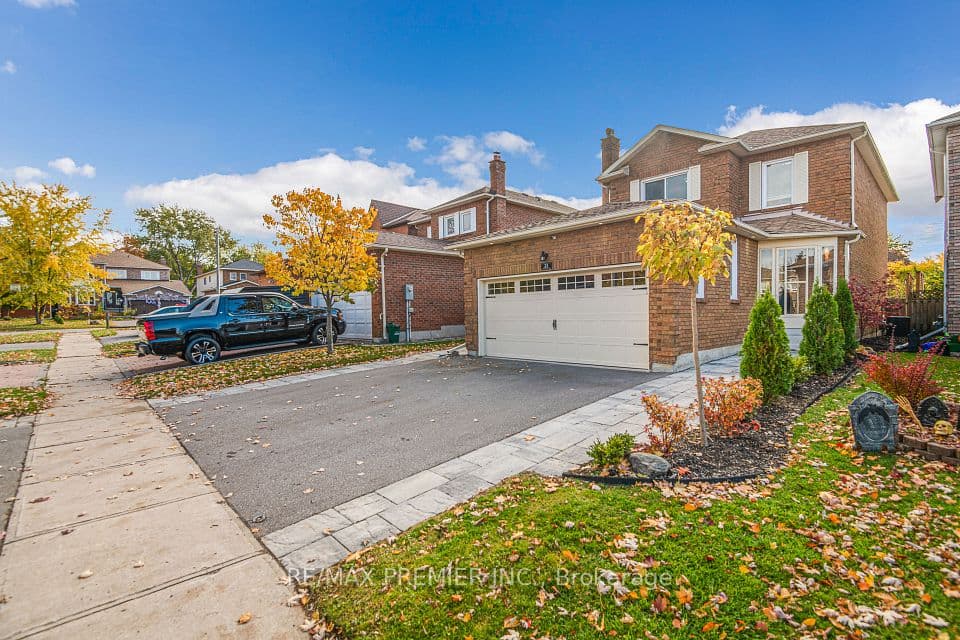 23 Sunbird Boulevard, Georgina, ON L4P 3R9 – photo 2