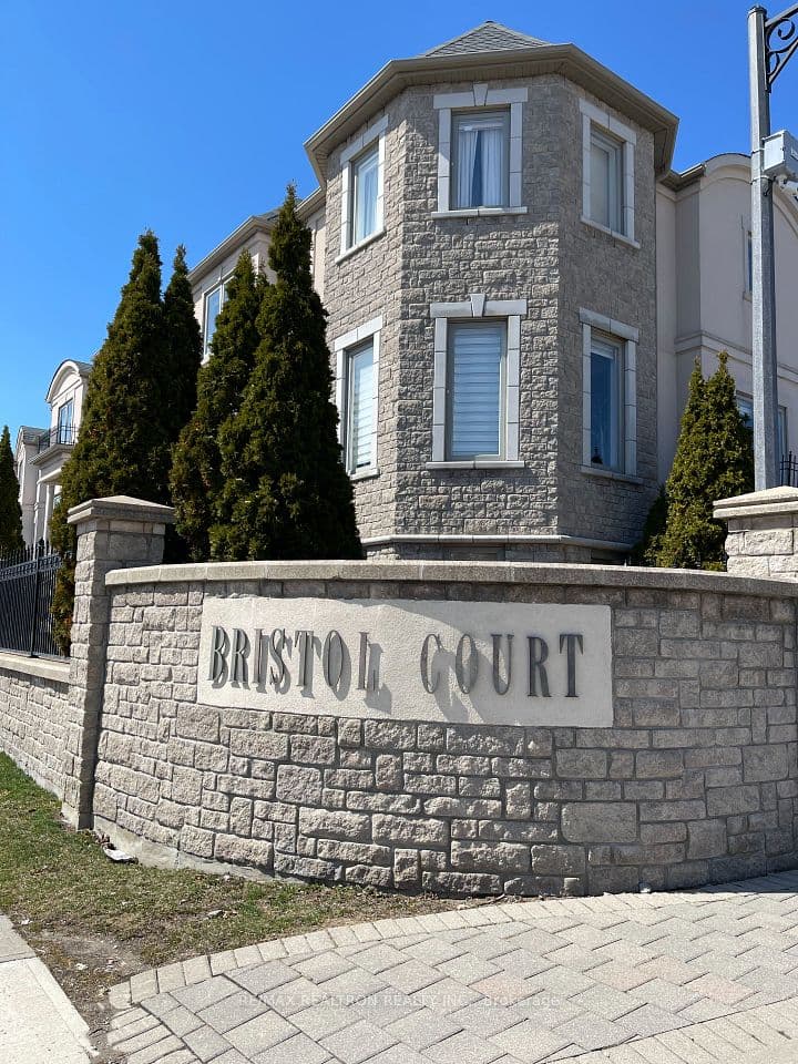 9133 Bayview Avenue 97, Richmond Hill, ON L4B 4V7 – main photo