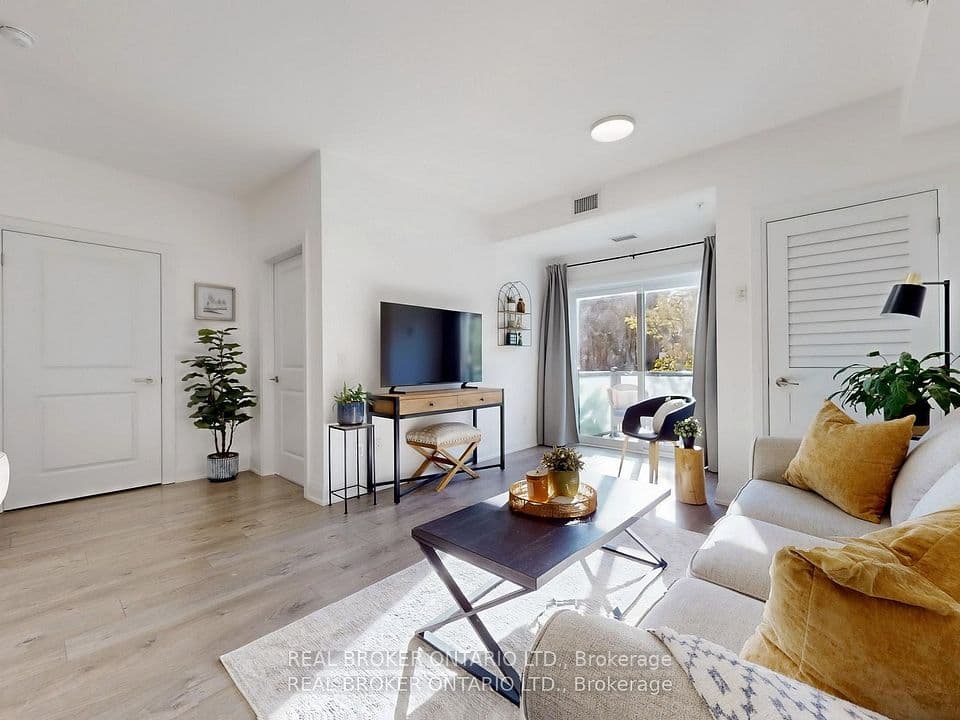 481 Rupert Avenue 122, Whitchurch-Stouffville, ON L4A 1Y7 – photo 2