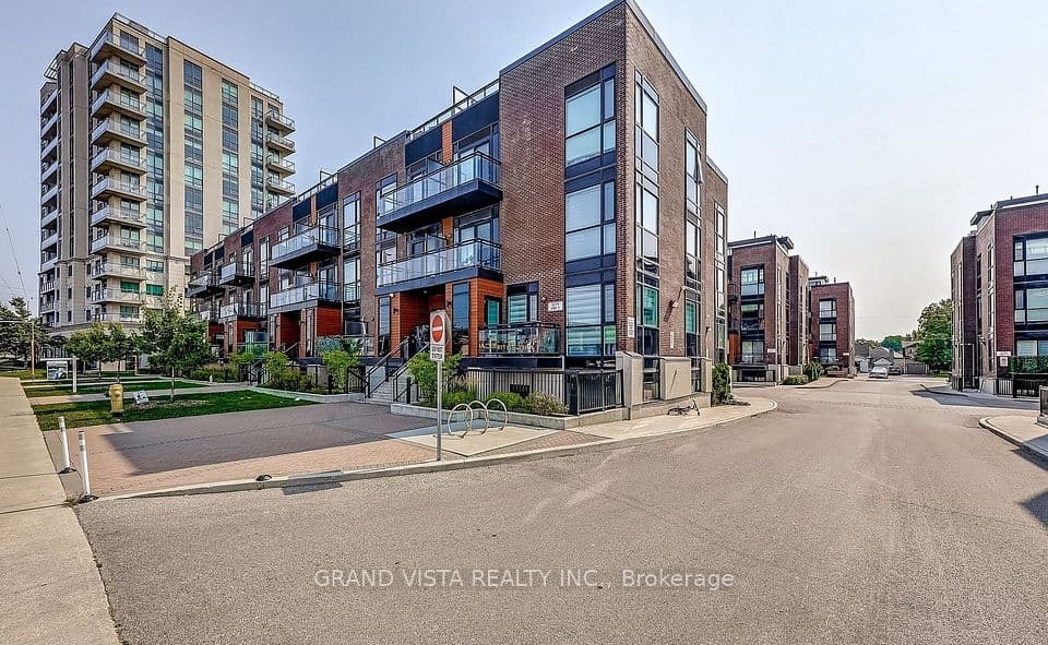 5279 Highway 7 B602, Vaughan, ON L4L 0J1 – main photo