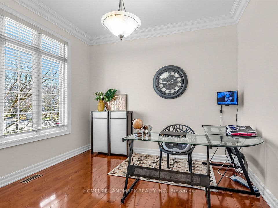59 Black Walnut Crescent, Richmond Hill, ON L4B 3S3 – photo 3