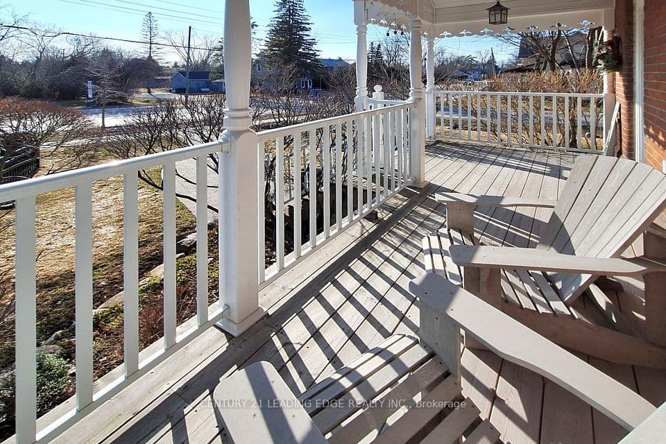 33 HIGH Street, Georgina, ON L0E 1R0 – photo 2