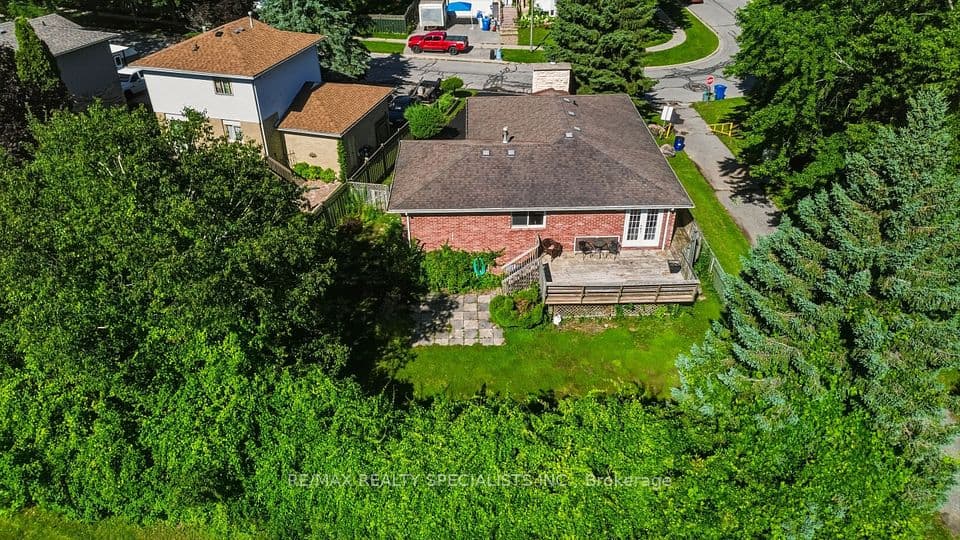 29 Campion Court, Georgina, ON L4P 3N1 – photo 2