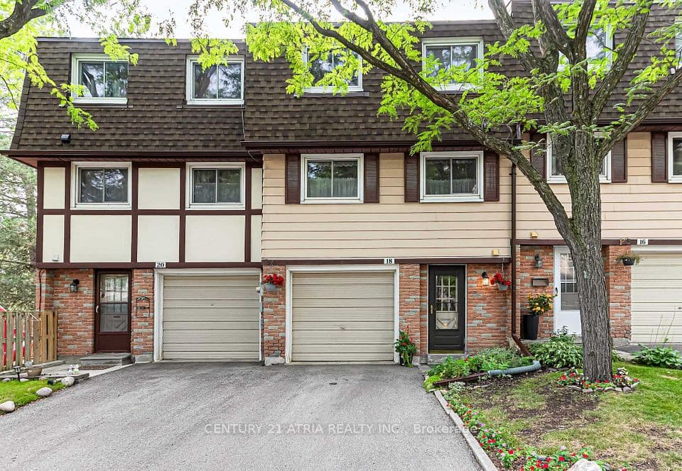 18 Thatchers Mill Way, Markham, ON L3P 3T3 – main photo