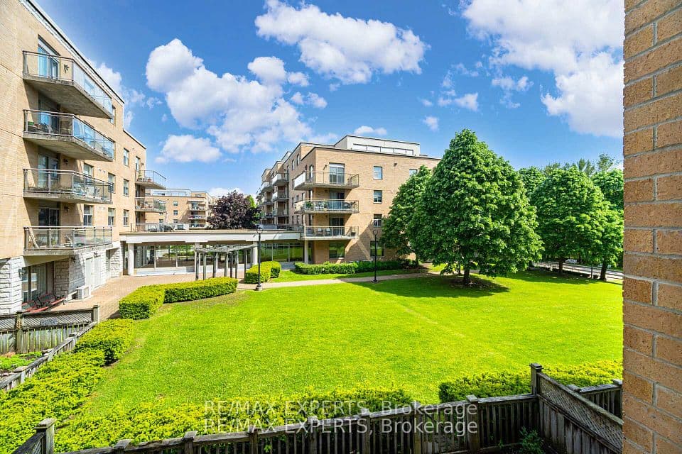 2502 Rutherford Road 216, Vaughan, ON L4K 5N6 – photo 2