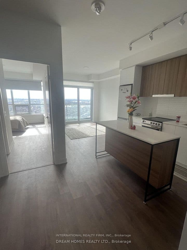 30 Upper Mall Way 3303, Vaughan, ON L4J 0L7 – photo 3