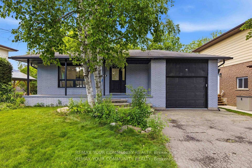 244 East Street, East Gwillimbury, ON L9N 1K8 – photo 2
