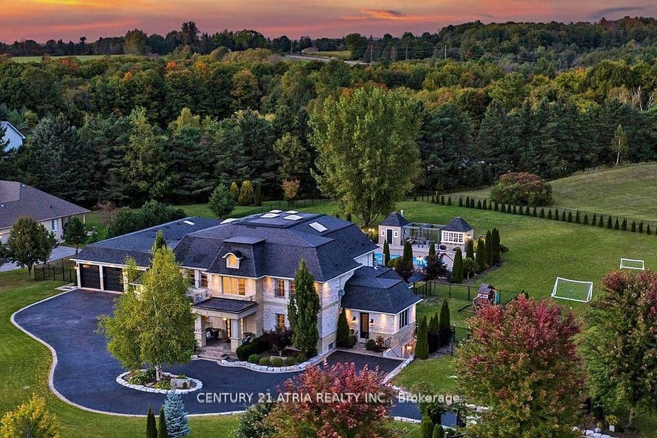111 Lake Woods Drive, Whitchurch-Stouffville, ON L4A 1P1 – main photo