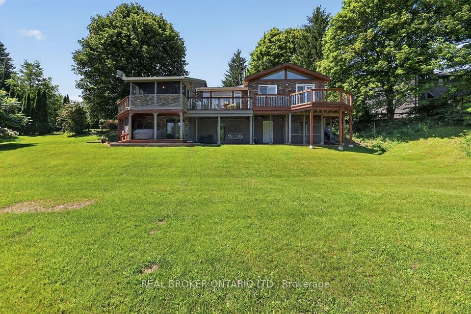 20417 Centre Street, East Gwillimbury, ON L0G 1M0 – main photo