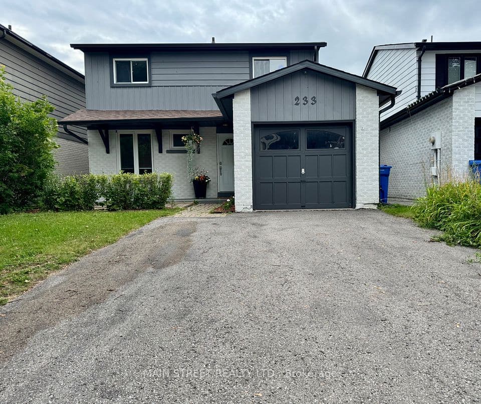 233 Thoms Crescent, Newmarket, ON L3Y 1C9 – photo 2