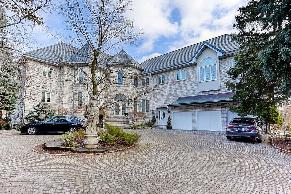 206 Arnold Avenue, Vaughan, ON L4J 1B9 – photo 2