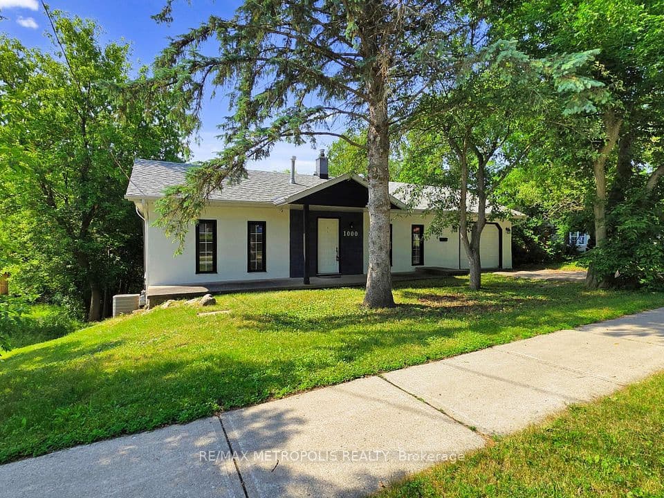1000 Elgin Street, Newmarket, ON L3Y 3C1 – photo 2