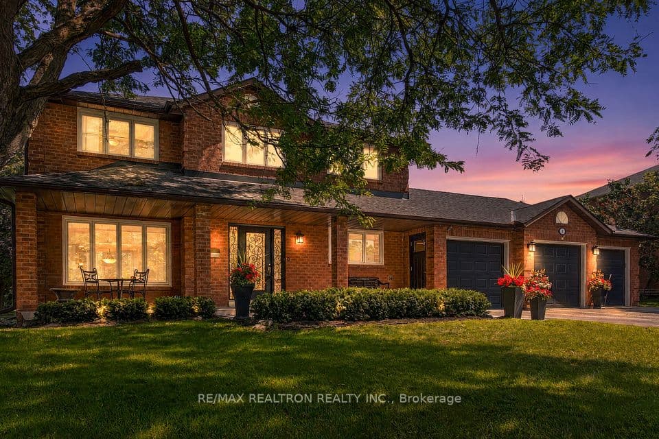 47 Maple Way, East Gwillimbury, ON L0G 1V0 – photo 2