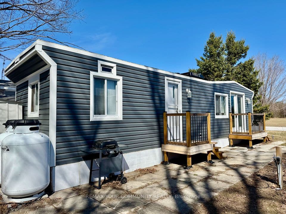 285 Crydermans Side Road 204, Georgina, ON L0E 1A0 – main photo