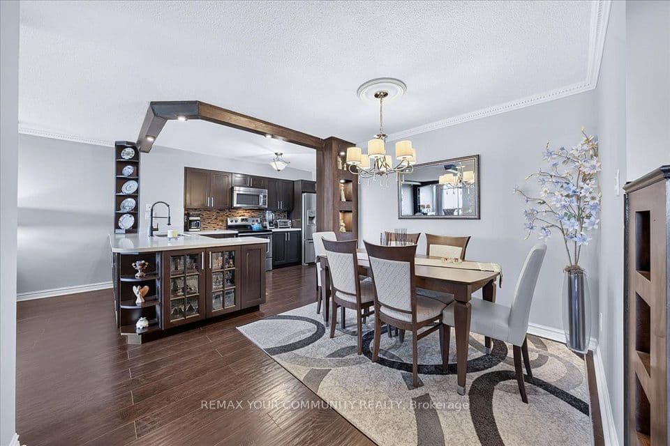 8501 Bayview Avenue 907, Richmond Hill, ON L4B 3J7 – main photo