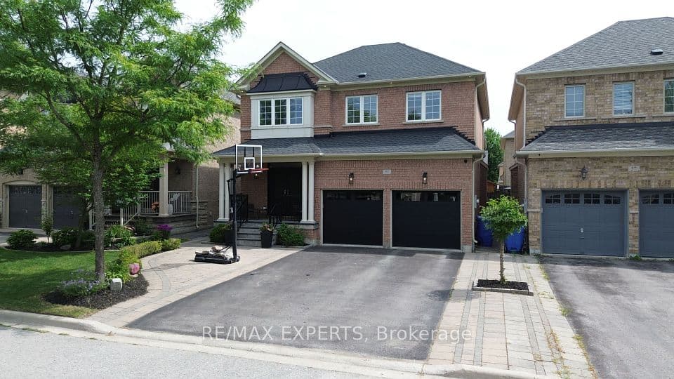 53 Braith Crescent, Whitchurch-Stouffville, ON L4A 0B9 – photo 2