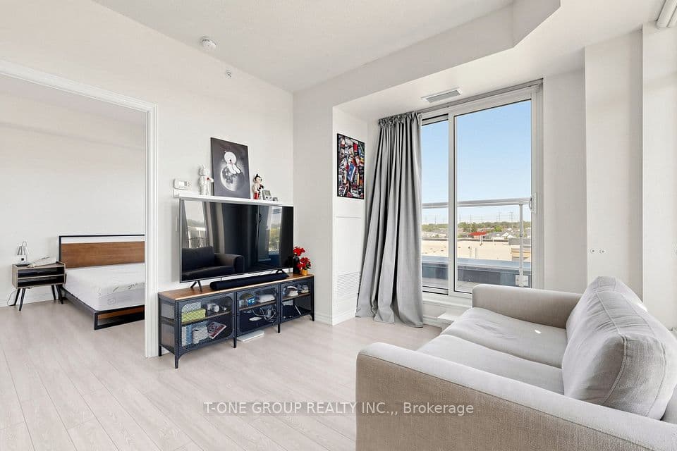 8323 Kennedy Road 508, Markham, ON L3R 5W7 – photo 3