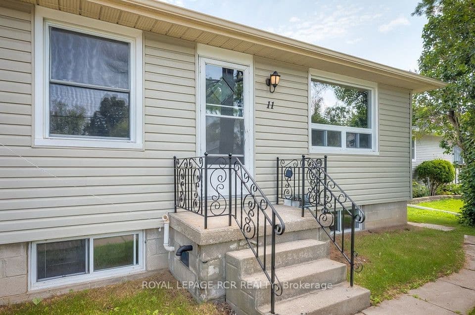 11 Jacksons Point Avenue, Georgina, ON L0E 1L0 – photo 3