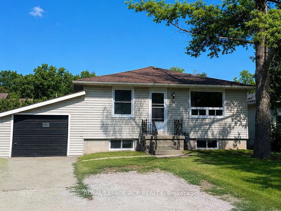 11 Jacksons Point Avenue, Georgina, ON L0E 1L0 – main photo