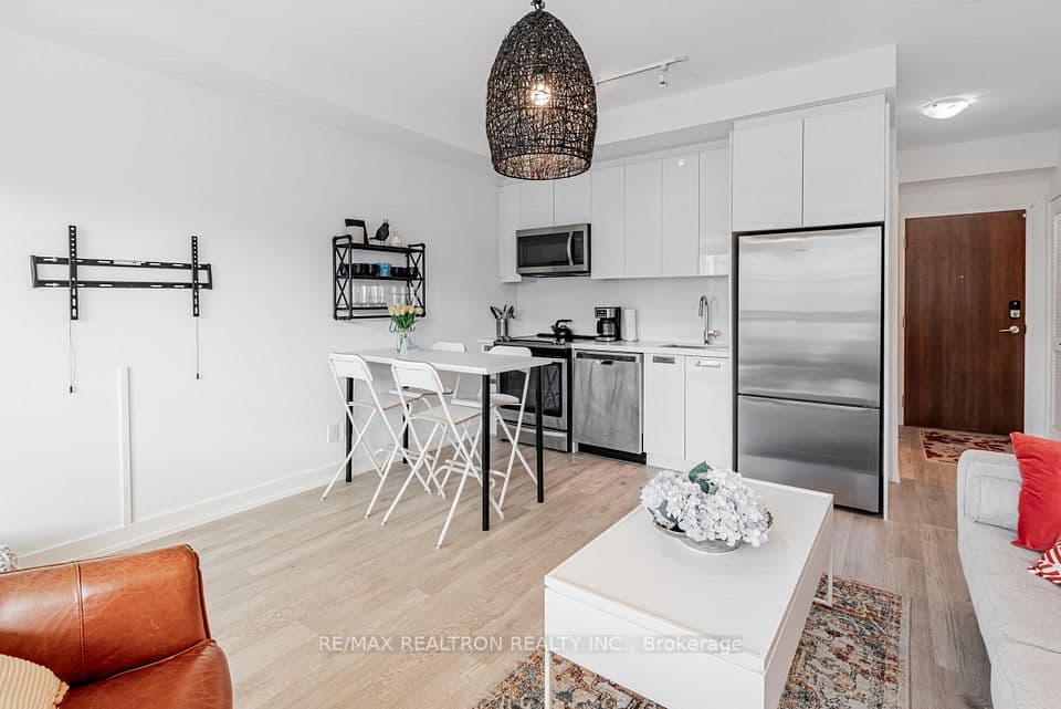 333 Sea Ray Avenue D315, Innisfil, ON L9S 0L8 – main photo