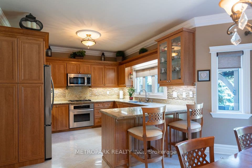 56 Bindertwine Boulevard, Vaughan, ON L0J 1C0 – photo 3