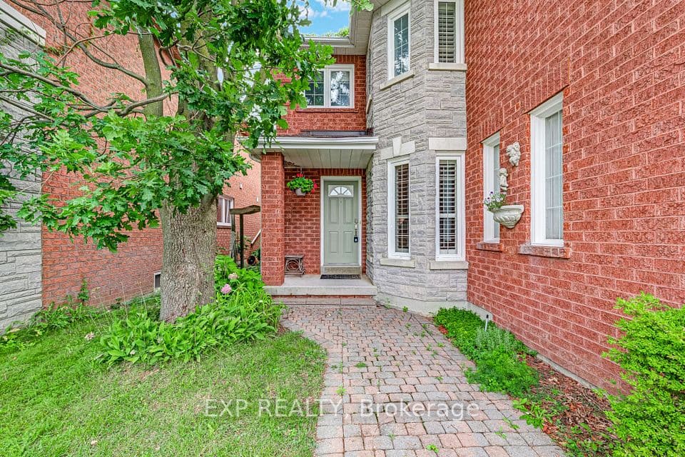 591 Plantation Gate, Newmarket, ON L3X 2C2 – photo 3