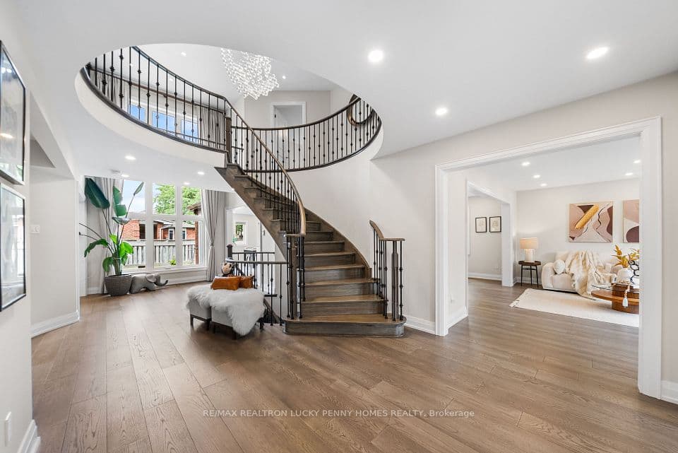 6 Pilgrim Drive, Markham, ON L6C 1R4 – photo 3