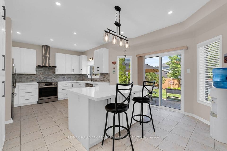 4 Gold Park Gate, Essa, ON L3W 0C2 – photo 2