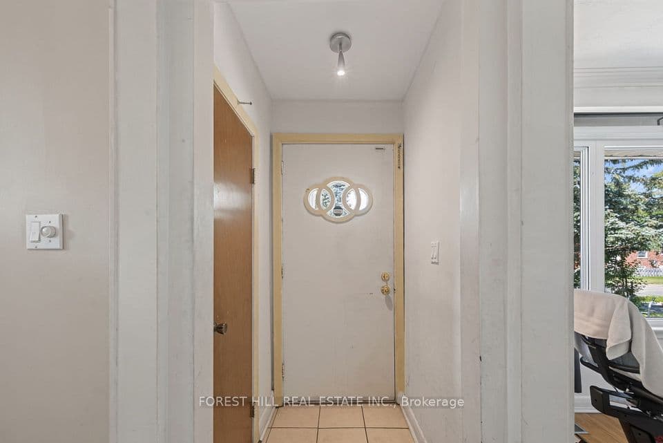 361 Blue Grass Boulevard, Richmond Hill, ON L4C 3H3 – photo 3