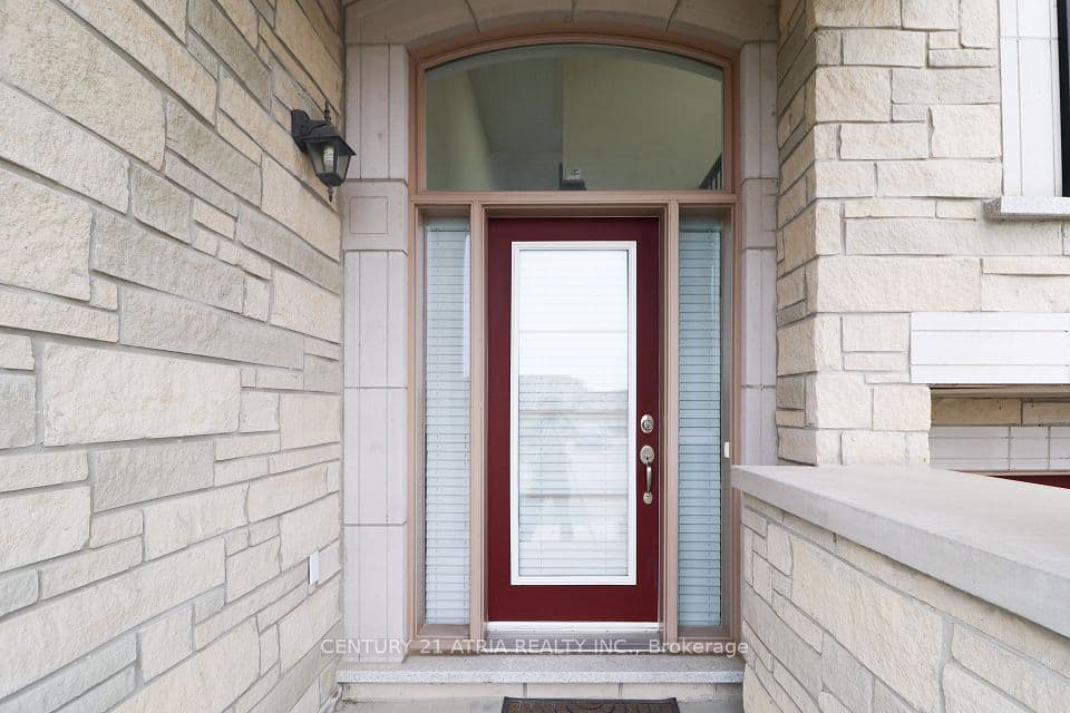 134 Dundonnell Place, Vaughan, ON L4H 4R8 – photo 2