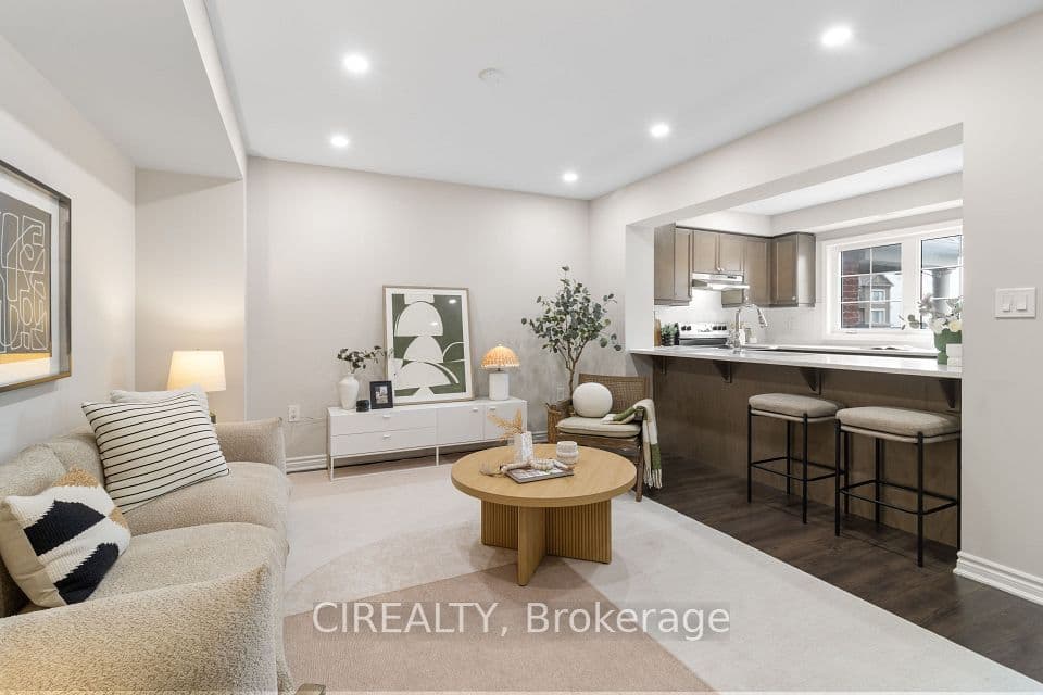 48 Casely Avenue, Richmond Hill, ON L4S 0K3 – photo 2