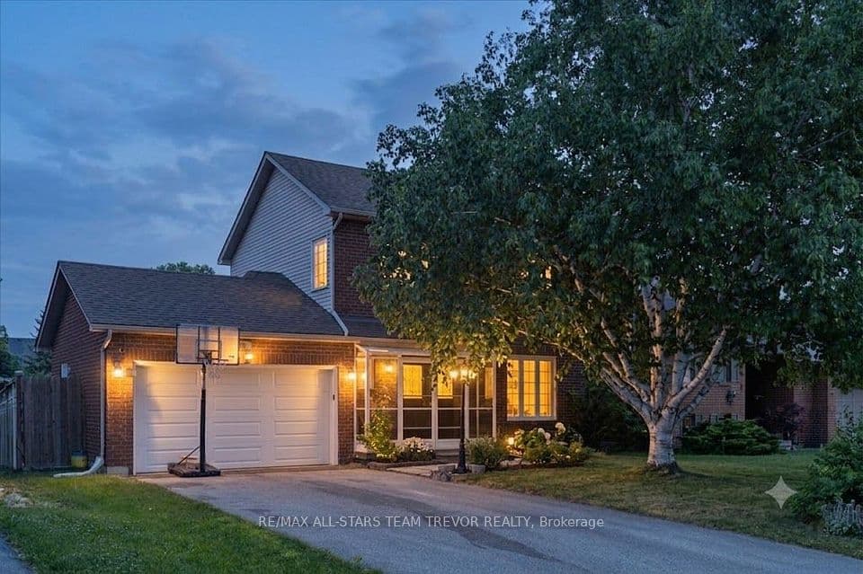 98 Carrick Avenue, Georgina, ON L4P 3R6 – main photo