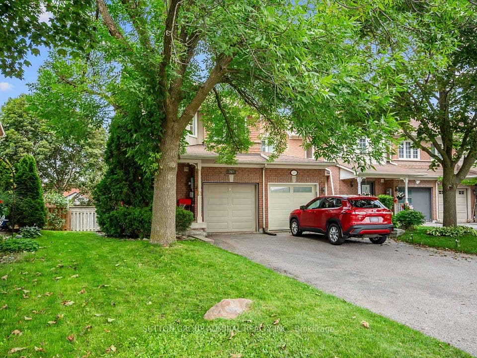 267 Warner Crescent, Newmarket, ON L3X 2G6 – photo 2