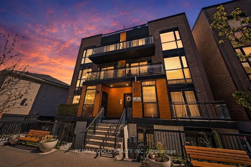 18 Coles Avenue 602, Vaughan, ON L4L 1L9 – main photo