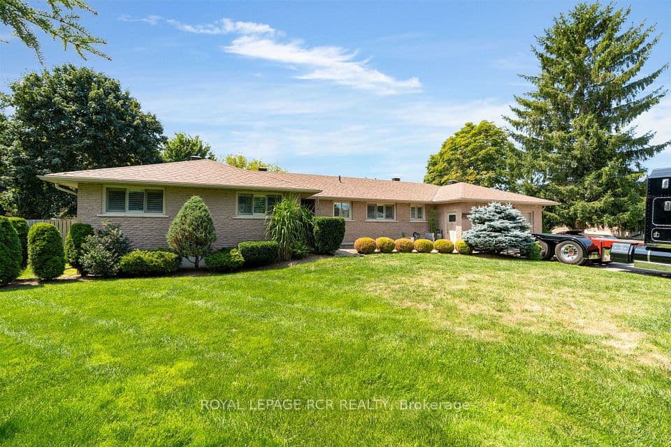 20 Douglas Drive, New Tecumseth, ON L9R 1J9 – main photo