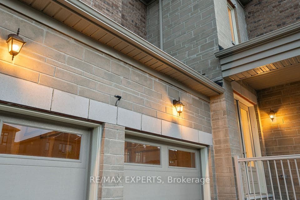 7 Lorraine Hand Crescent, Georgina, ON L4P 0S9 – photo 3
